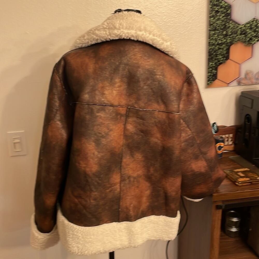 Statement Reversible Jacket by Apparis – Charlie Mixed Media Design - Picture 6 of 11